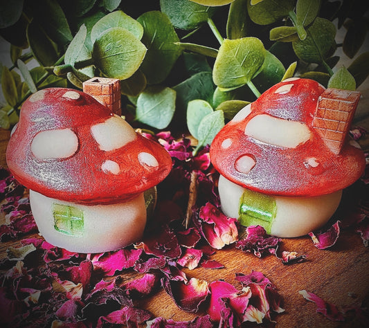 Enchanted forest fairy toadstool house wax melt