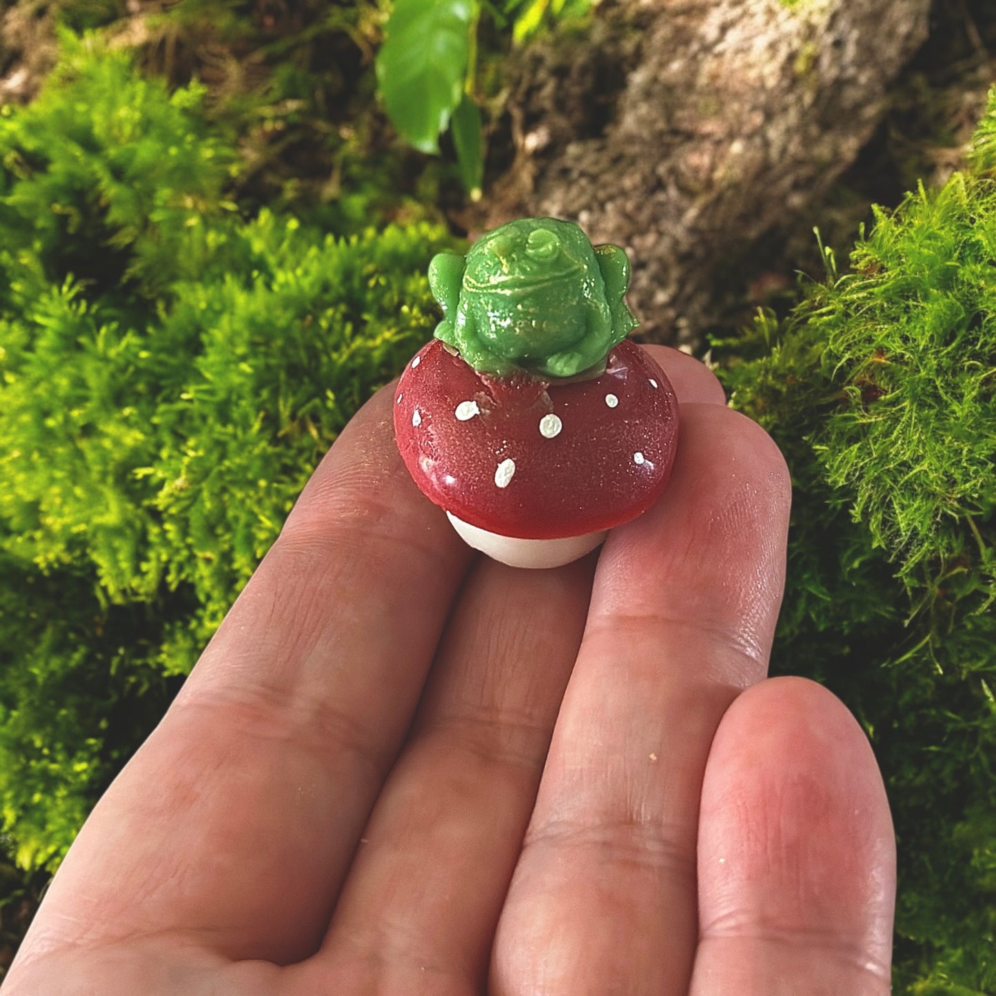 Strawberry Kiwi Froglet Toadstool Wax Melts (pack of 4)