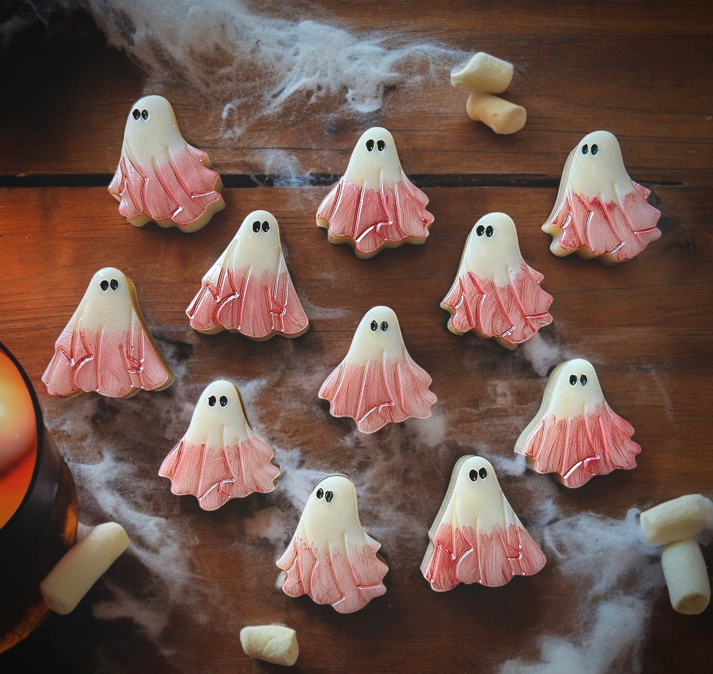 Marshmallows & Fresh Raspberry little Spooks Wax Melts.